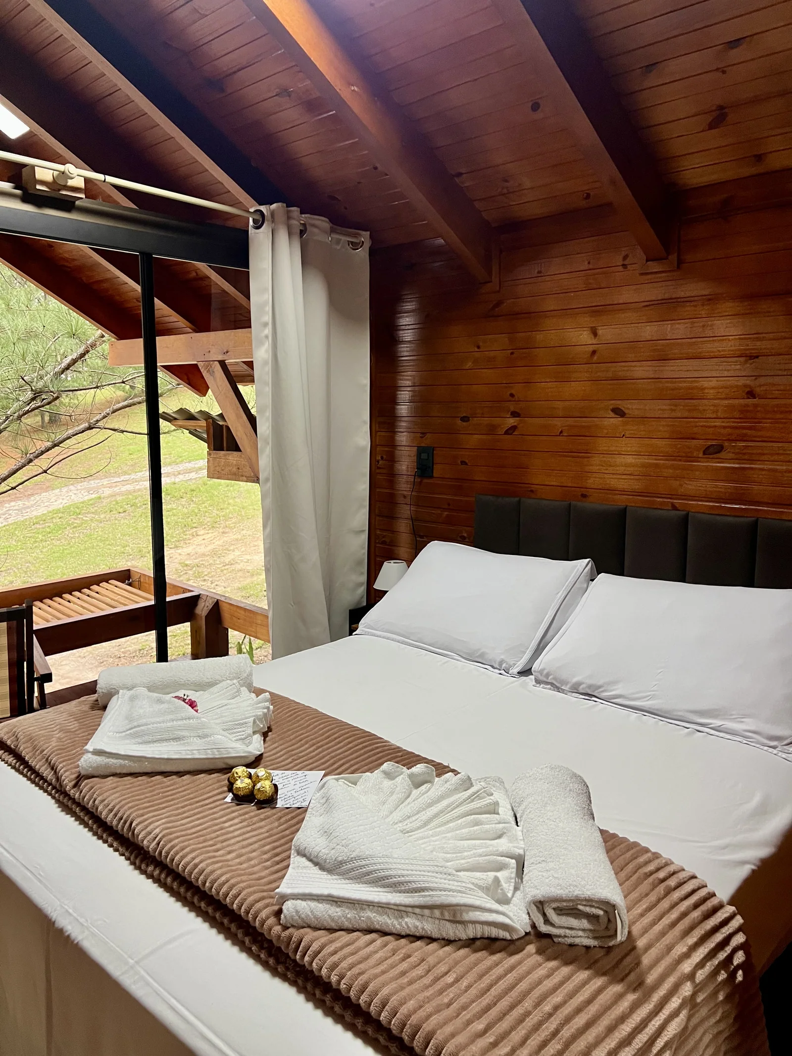 Quarto de um dos Chalés do Vale